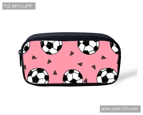 足球明星主题文具笔袋设计展示让学习与运动激情同行